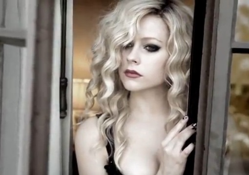 This is the new amazing Avril Lavigne video for her new single Goodbye